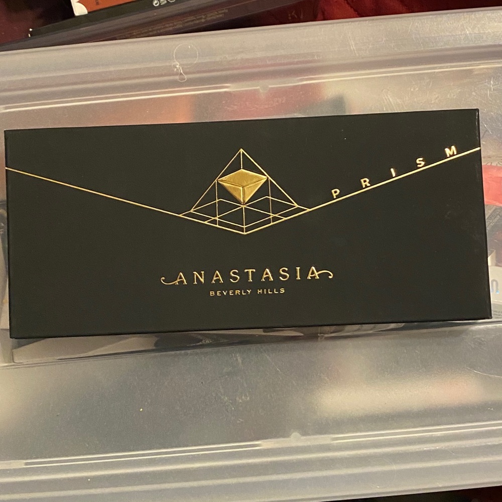 Anastasia Beverly Hills Prism Eyeshadow Palette